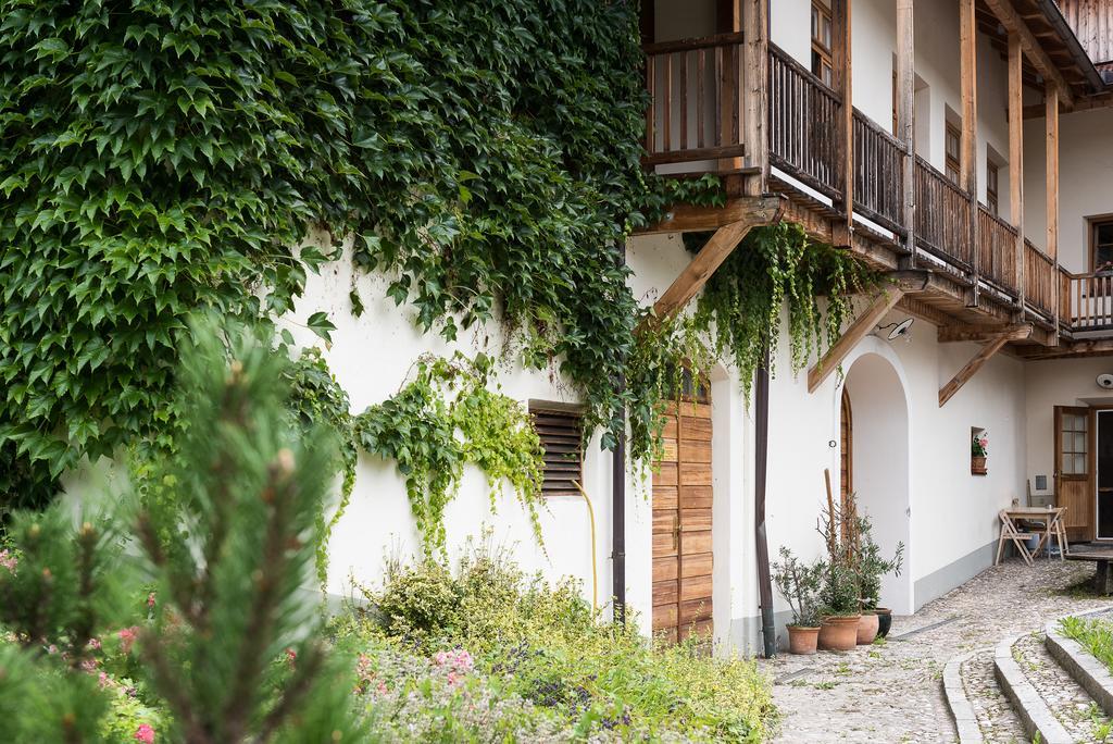 Alte Post Hotel Feistritz an der Gail Екстериор снимка
