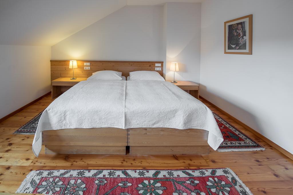 Alte Post Hotel Feistritz an der Gail Екстериор снимка