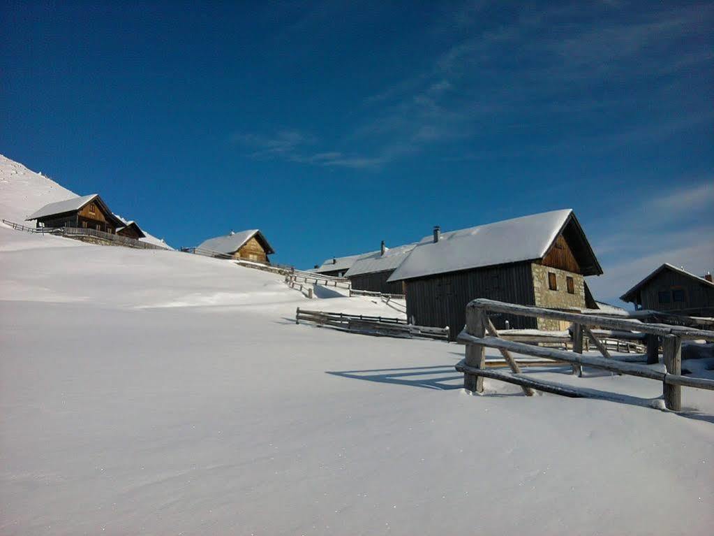 Alte Post Hotel Feistritz an der Gail Екстериор снимка